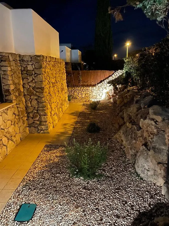Roures 13 Villa Con Piscina Privada Y Ac Sant Lluis 0*,  Hiszpania